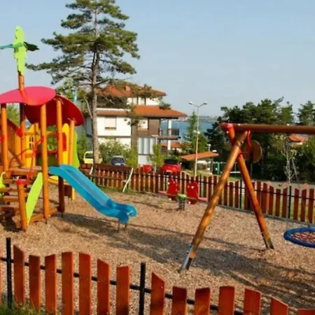 Compleх Santa Marina,private דירה